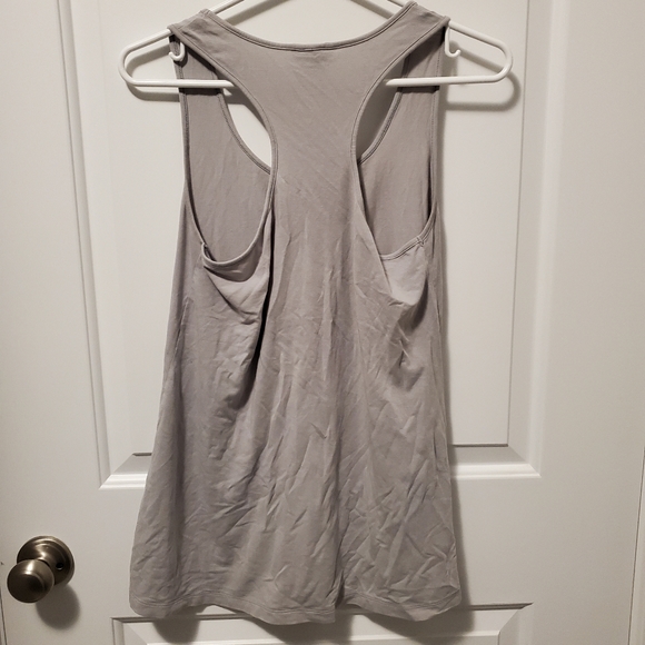 7/$30  🖤 EUC grey Racerback tank with black lace detail - Picture 2 of 7